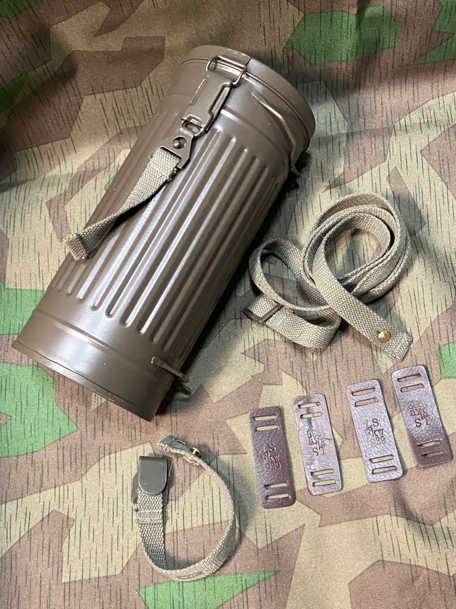 第二次世界大戦 ドイツ軍 1939型ガスマスクコンテナケース 第二次世界大戦 ドイツ軍 1939型ガスマスクコンテナケース