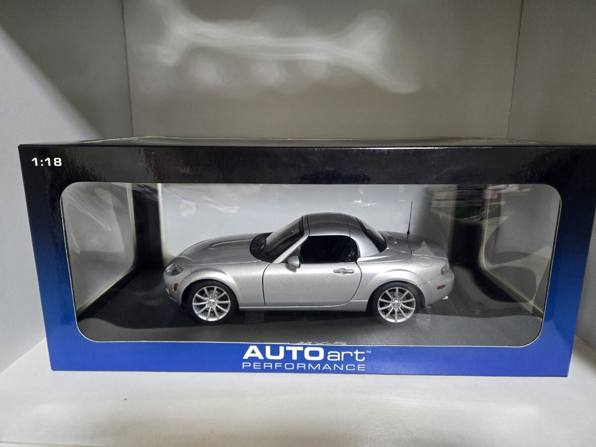【送料無料/新品】 Yahoo!オークション - AUTOart 1/18 マツダ MX-5 ロードスター 乗用車