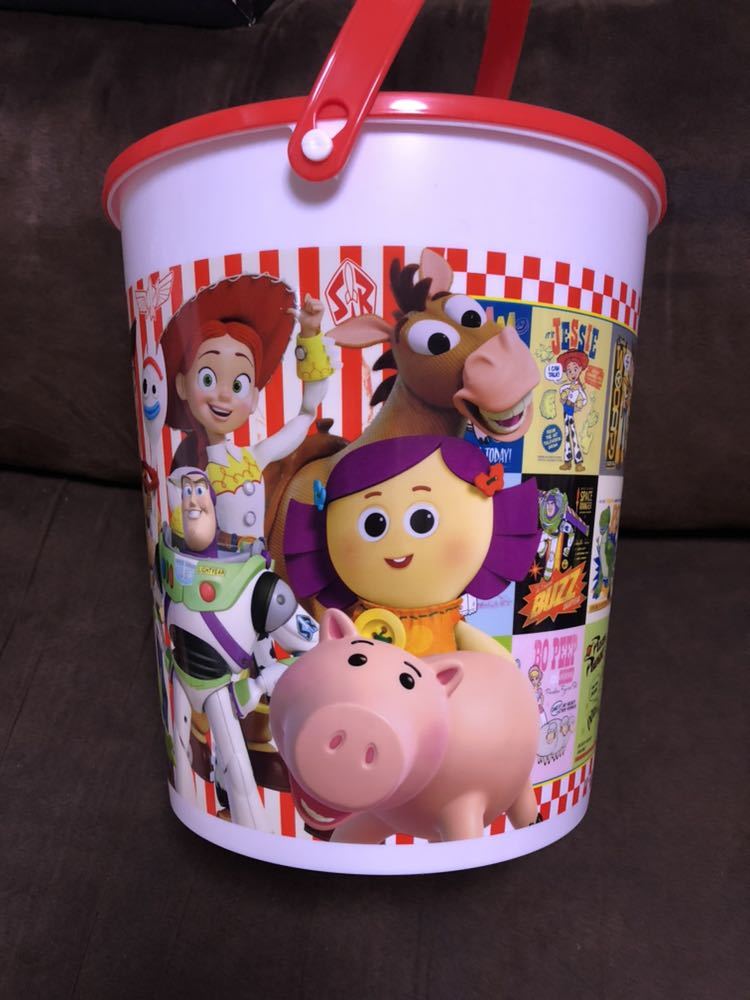 新品 トイストーリー 4 蓋つき バケツ おもちゃ toy story ディズニー ピクサー オールキャラ ウッディ バズ エイリアン_画像3