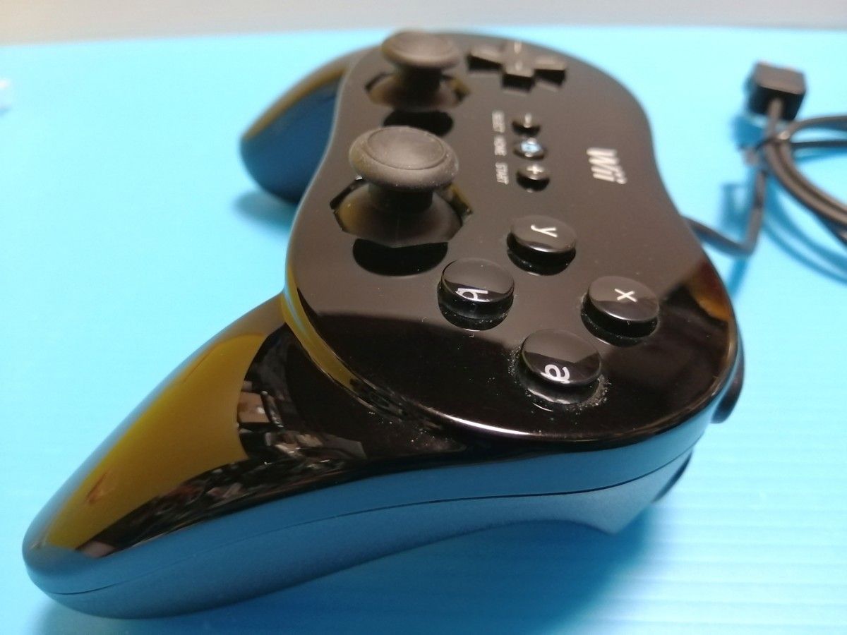 任天堂純正 Wii クラシックコントローラーPRO シロ + クロ 分解 任天堂純正 Wii クラシックコントローラーPRO シロ + クロ 分解