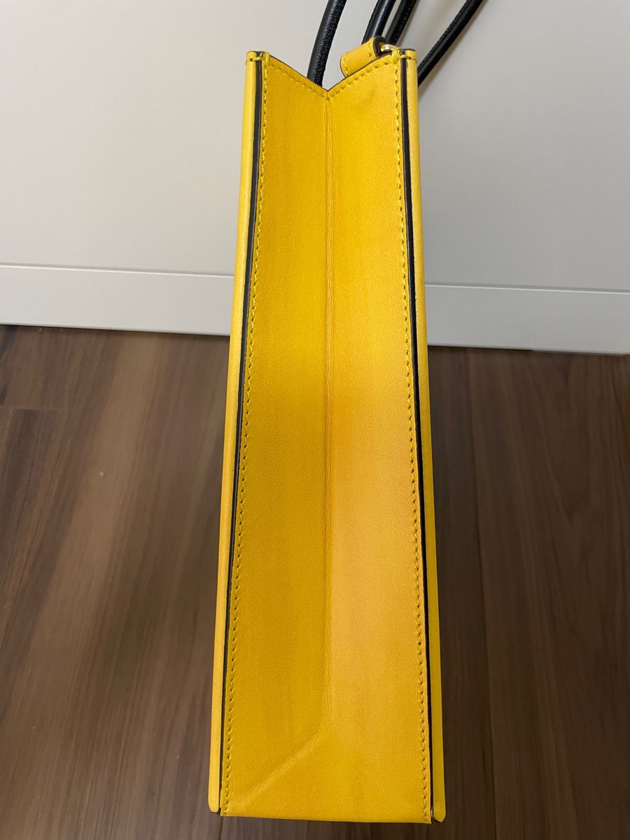 FENDI ショッピングバッグ YELLOW スモール|Yahoo!フリマ(旧 FENDI ショッピングバッグ YELLOW スモール|Yahoo!フリマ(旧