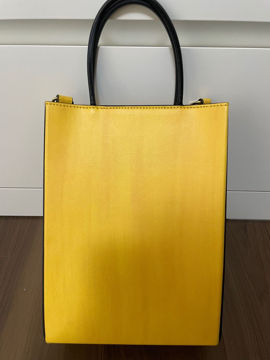 FENDI ショッピングバッグ YELLOW スモール|Yahoo!フリマ(旧 FENDI ショッピングバッグ YELLOW スモール|Yahoo!フリマ(旧