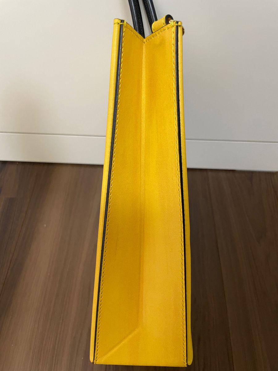 FENDI ショッピングバッグ YELLOW スモール|Yahoo!フリマ(旧 FENDI ショッピングバッグ YELLOW スモール|Yahoo!フリマ(旧