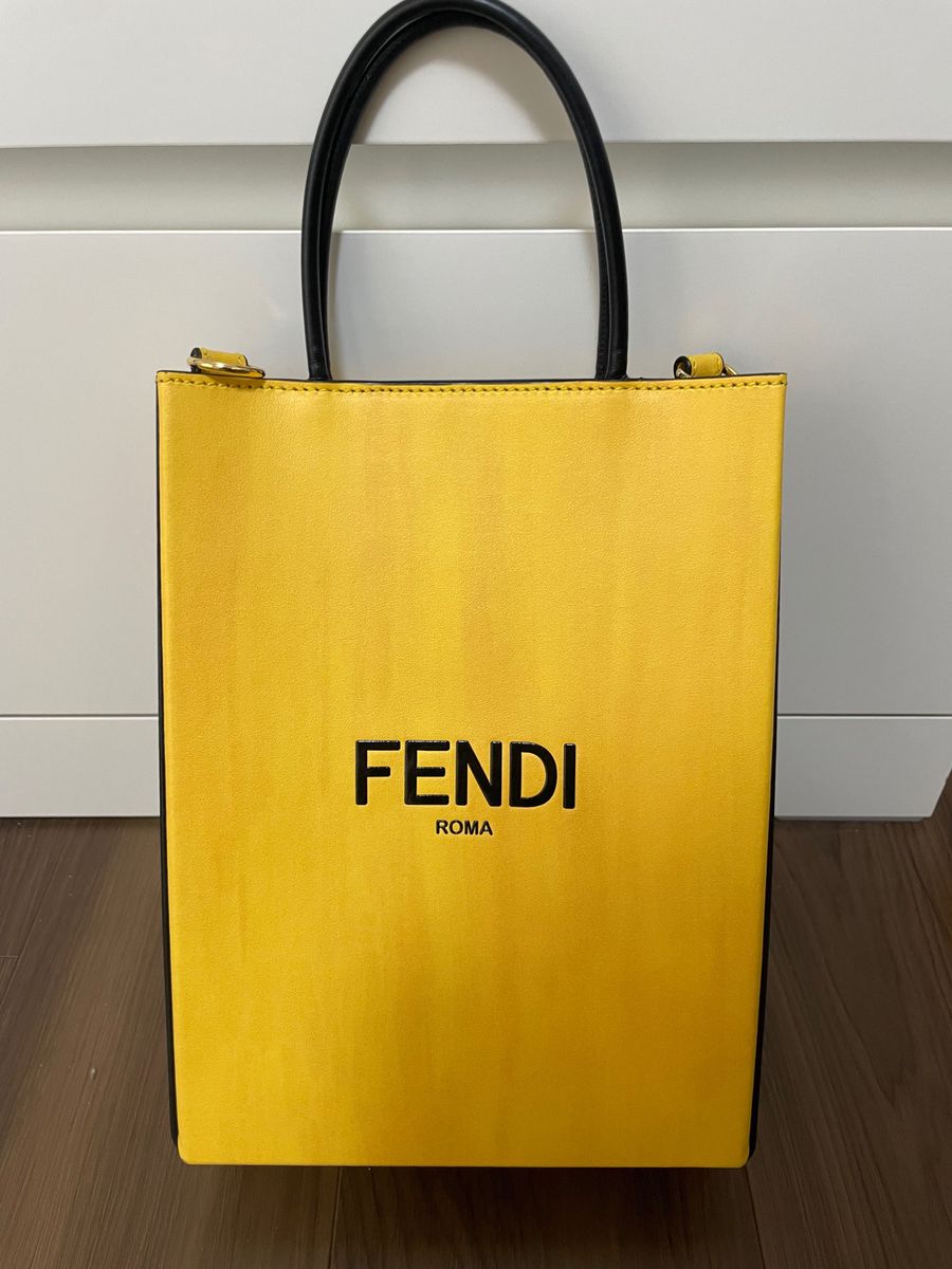 FENDI ショッピングバッグ YELLOW スモール|Yahoo!フリマ(旧 FENDI ショッピングバッグ YELLOW スモール|Yahoo!フリマ(旧