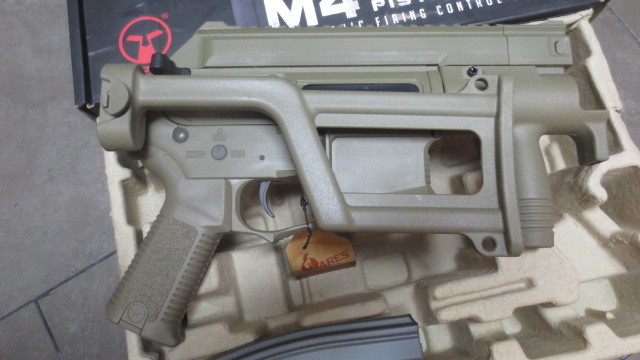 激安セール、TAN 色、新品ARES制　M4 tactical pistol 電子制御メガボックス使用、電動ガンです、G&PKINGARMSUFCVFC S&T_画像4