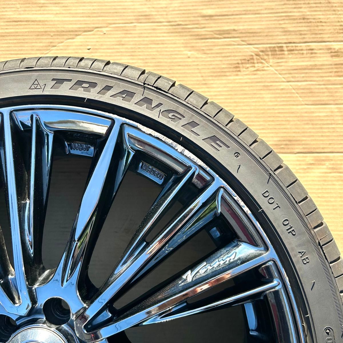 プリウス RAYS VERSUS VOUGE 215/40R18 レイズ ベルサス プリウス RAYS VERSUS VOUGE 215/40R18 レイズ ベルサス