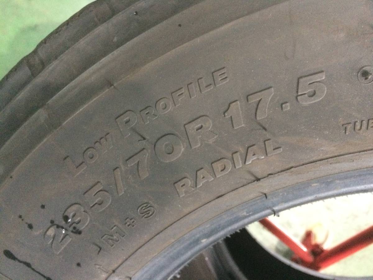 V1-706-9-7 ☆235/70R17.5 ブリヂストン M800 2017年製 中古2本組 k70　225/80R17.５の代替えに_画像8