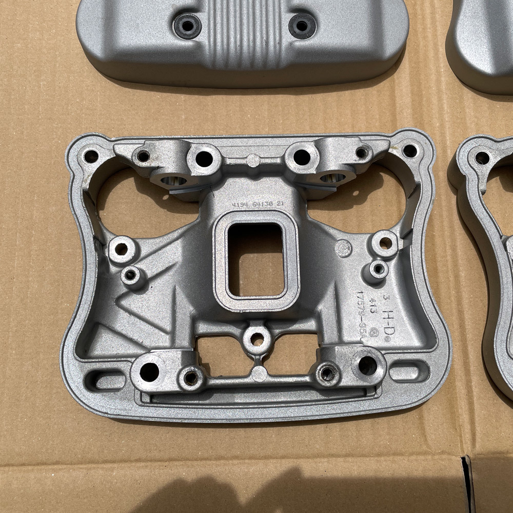スポーツスター用 ロッカーボックスカバー|17581-04|17579-95A スポーツスター用 ロッカーボックスカバー|17581-04|17579-95A