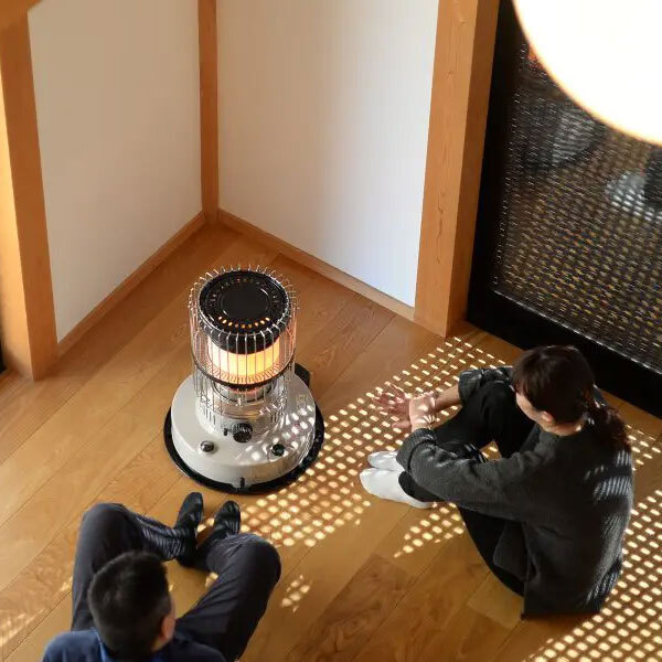 トヨトミ 対流形石油ストーブ ブラック ダブルクリーンタイプ トヨトミ 対流形石油ストーブ ブラック ダブルクリーンタイプ