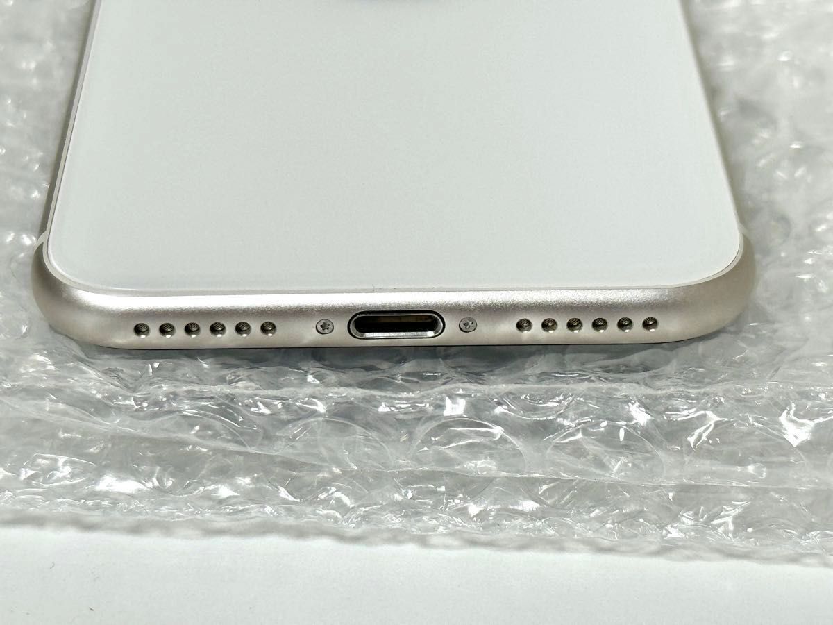 美品 iPhone SE3 (第3世代)スターライト64GB SIMフリー 美品 iPhone SE3 (第3世代)スターライト64GB SIMフリー