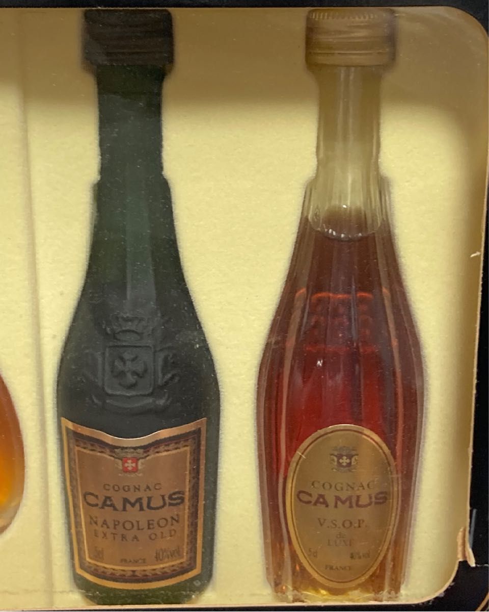 CAMUS ミニチュアボトルセット XO VSOP NAPOLEON コニャック CAMUS ミニチュアボトルセット XO VSOP NAPOLEON コニャック