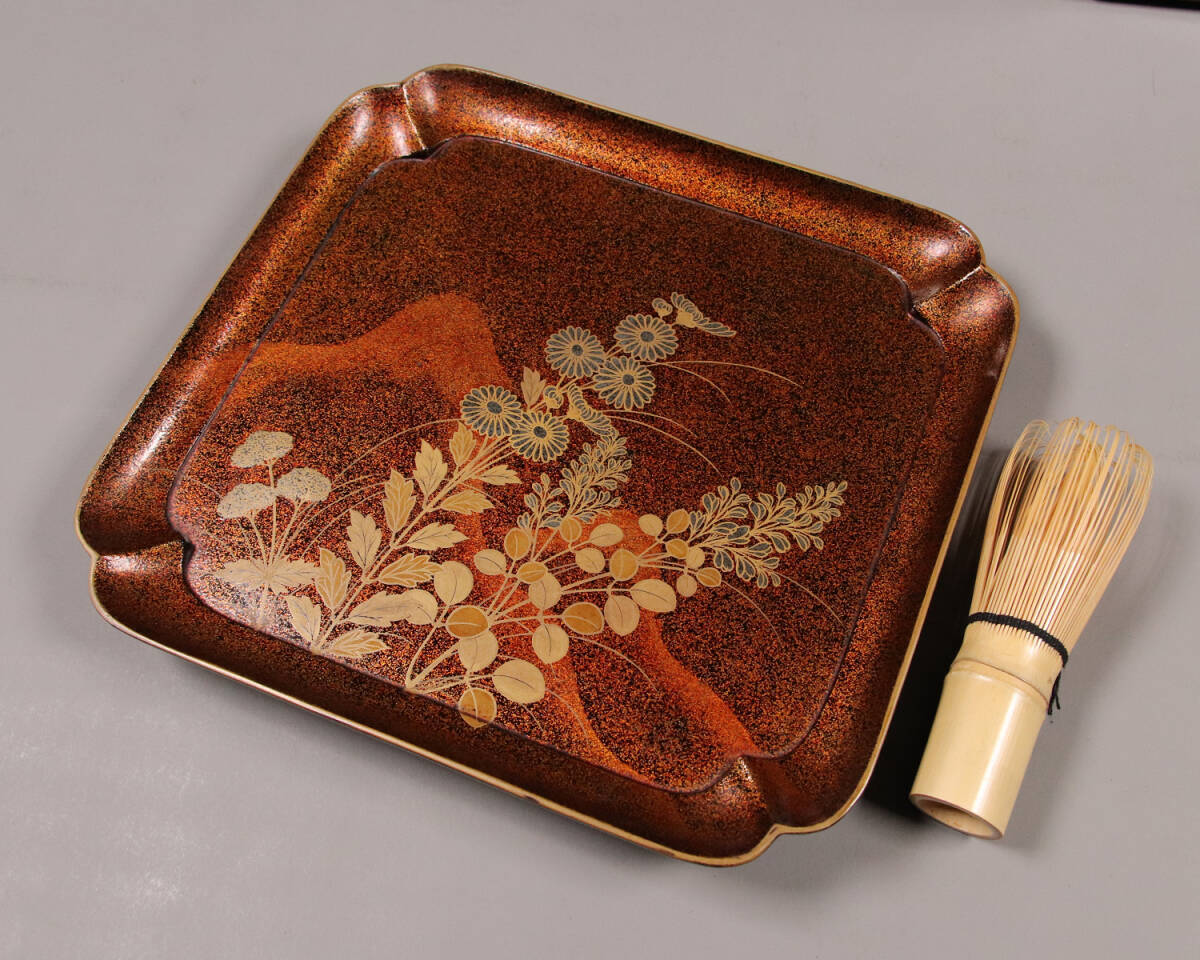 M966 時代物 総梨地草花金蒔絵 胡桃足 野弁当一式 堤重 木箱 黒 M966 時代物 総梨地草花金蒔絵 胡桃足 野弁当一式 堤重 木箱 黒