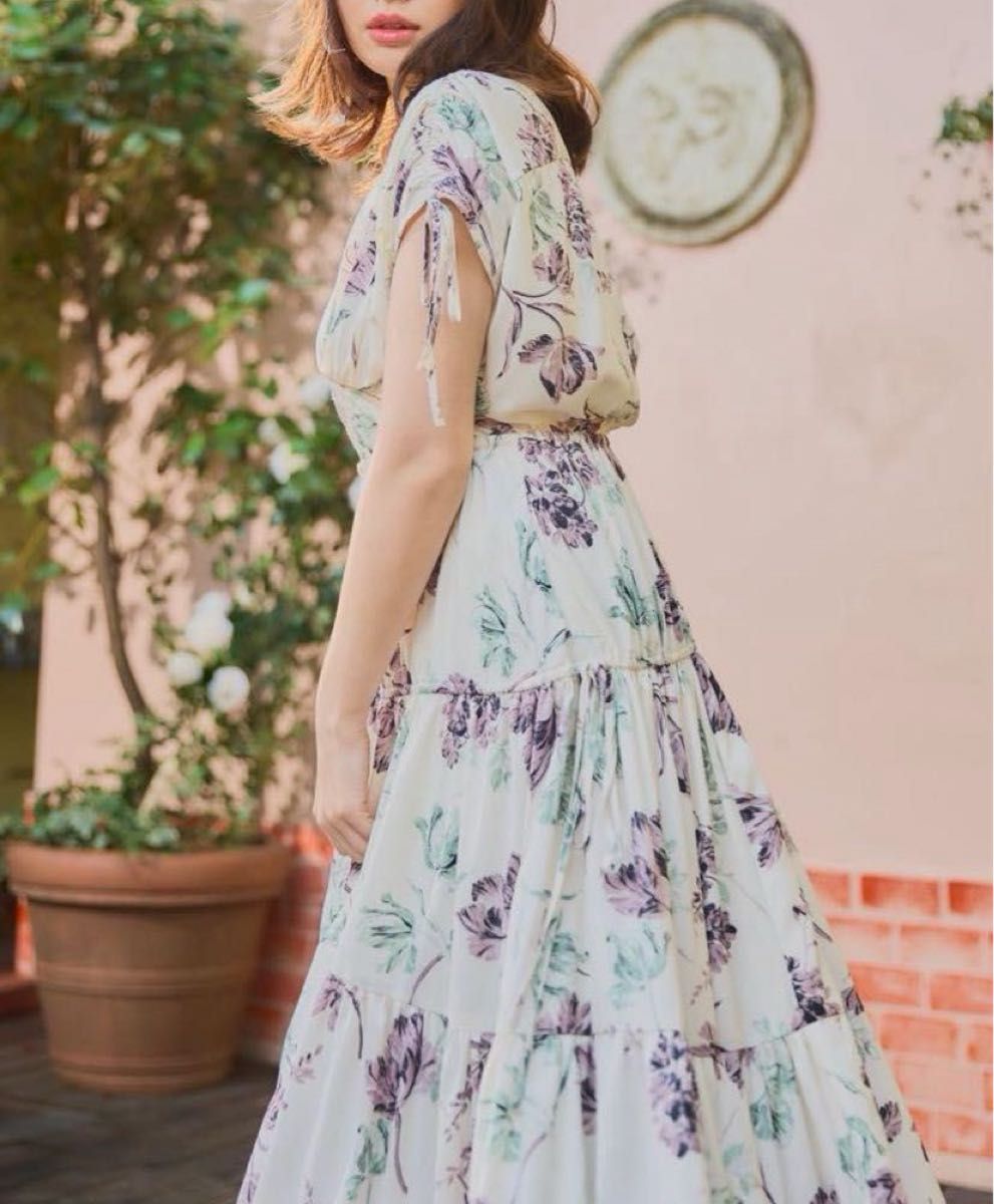 雪花 新品タグ付き★Her lip to ハーリップトゥ ロングワンピース Her lip to Full Of Love Long Dress ハーリップトゥ 花柄