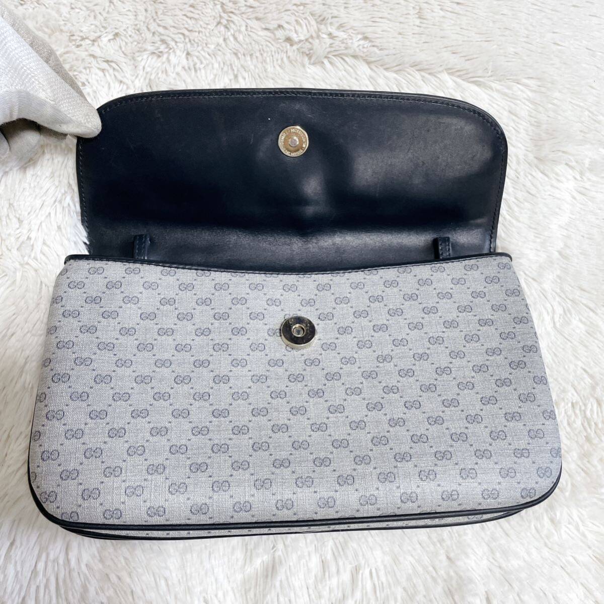 GUCCI グッチ マイクロGG 2way ショルダーバッグ クラッチバッグ GUCCI グッチ マイクロGG 2way ショルダーバッグ クラッチバッグ