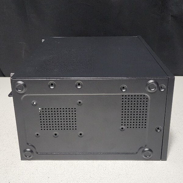 Iesooy ミニタワー型PCケース(MicroATX) ATX電源ユニット対応 Iesooy ミニタワー型PCケース(MicroATX) ATX電源ユニット対応