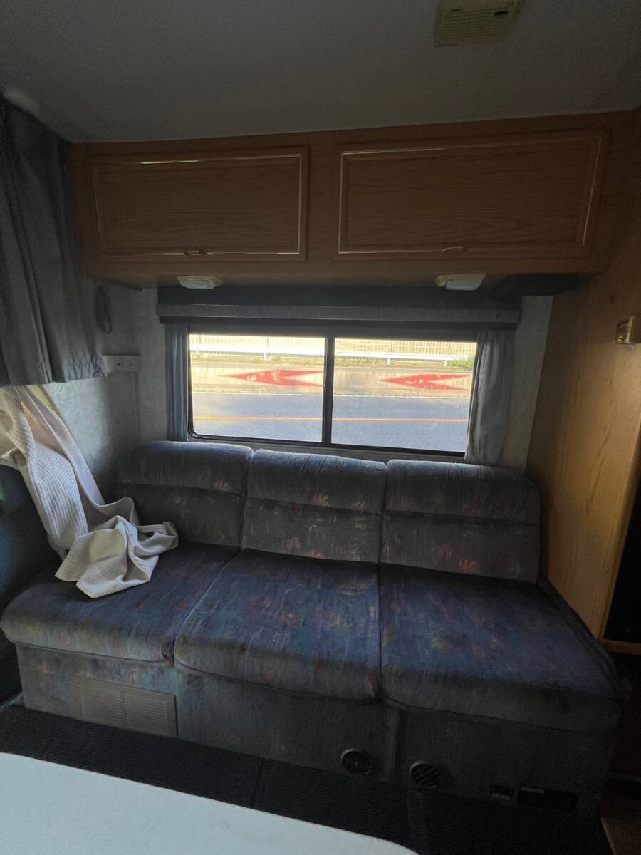  Winnebago mobilie Ford E-350 кемпер 