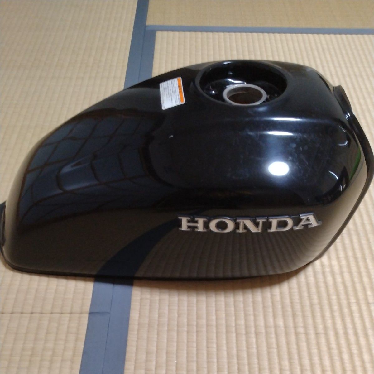cb400four nc36 ガソリンタンク おまけ付き(エンブレム cb400four nc36 ガソリンタンク おまけ付き(エンブレム