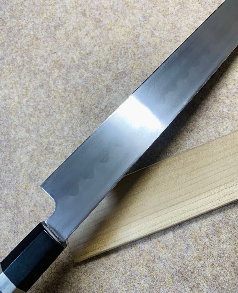 久次作(池田美和) 刺身 柳刃 本焼 包丁 尺一寸 縞黒檀八角柄 久次作(池田美和) 刺身 柳刃 本焼 包丁 尺一寸 縞黒檀八角柄