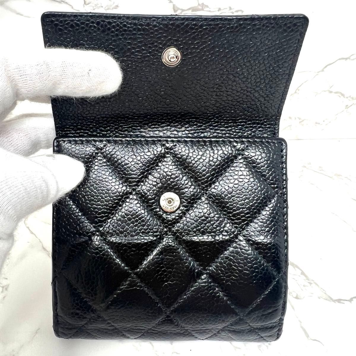 CHANEL シャネル キャビアスキン マトラッセ Wホック二つ折り CHANEL シャネル キャビアスキン マトラッセ Wホック二つ折り