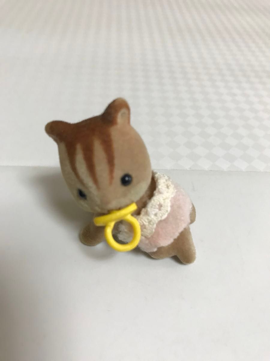 シルバニアファミリー 人形 廃盤 リスの赤ちゃん|Yahoo!フリマ シルバニアファミリー 人形 廃盤 リスの赤ちゃん|Yahoo!フリマ