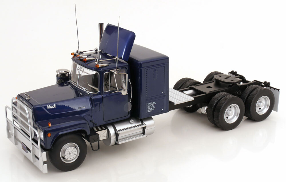 10503円 <予約品> Road Kings 1/18 Mack RL 700L 1974 ブルー 10503円 <予約品> Road Kings 1/18 Mack RL 700L 1974 ブルー