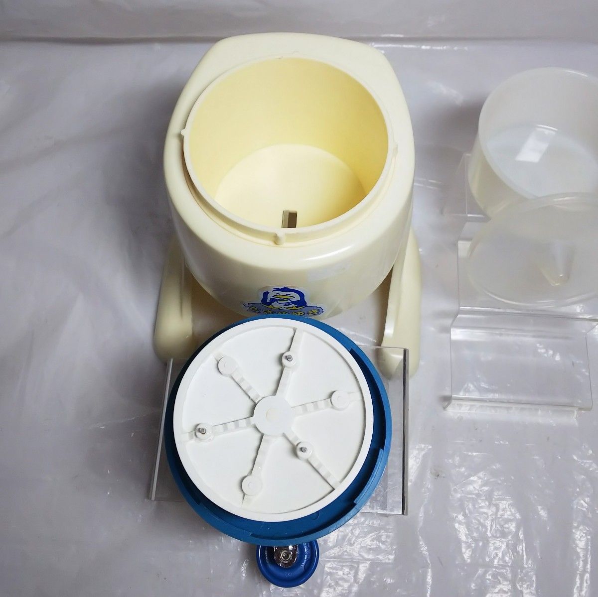 夏本番 暑い時はかき氷 かき氷器 レトロ かき氷機 製氷器 箱 夏本番 暑い時はかき氷 かき氷器 レトロ かき氷機 製氷器 箱