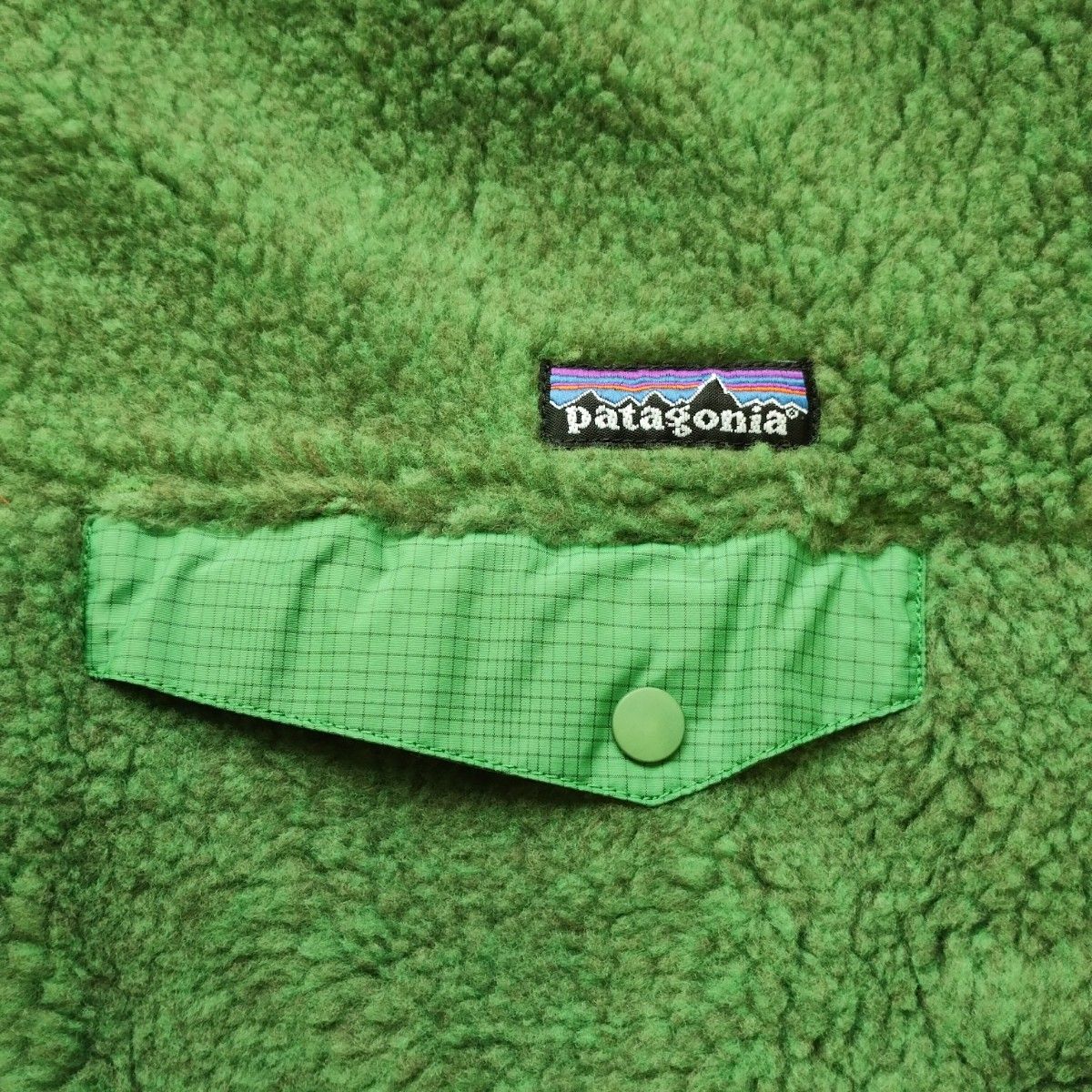 Patagonia パタゴニア 08年製 新品 未使用 Reversible Snap-zip Patagonia パタゴニア 08年製 新品 未使用 Reversible Snap-zip