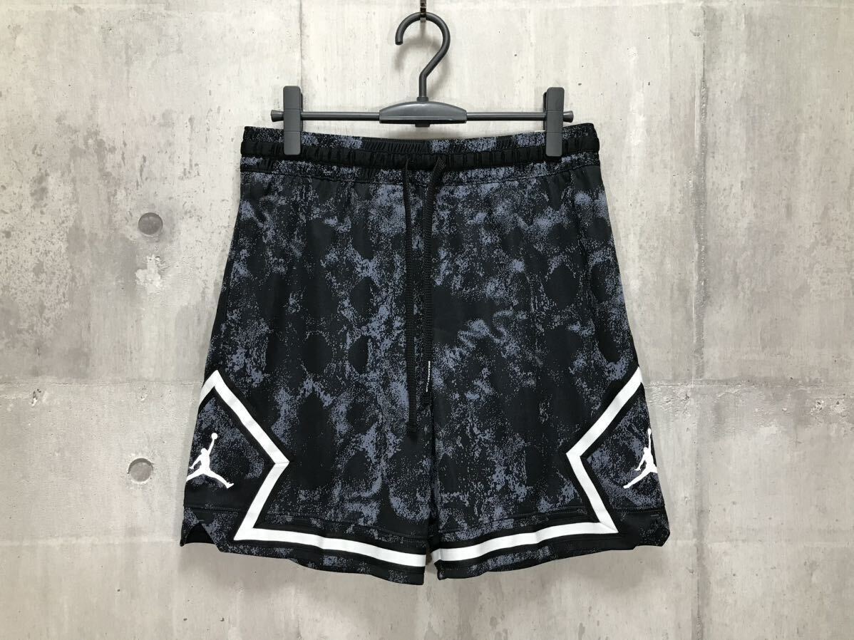 正規品 未使用 XL NIKEバスケットボール ハーフパンツ JORDAN 正規品 未使用 XL NIKEバスケットボール ハーフパンツ JORDAN