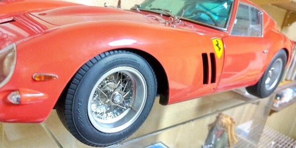 Yahoo!オークション - 1/8フェラーリ250GTO(完成品) Yahoo!オークション - 1/8フェラーリ250GTO(完成品)