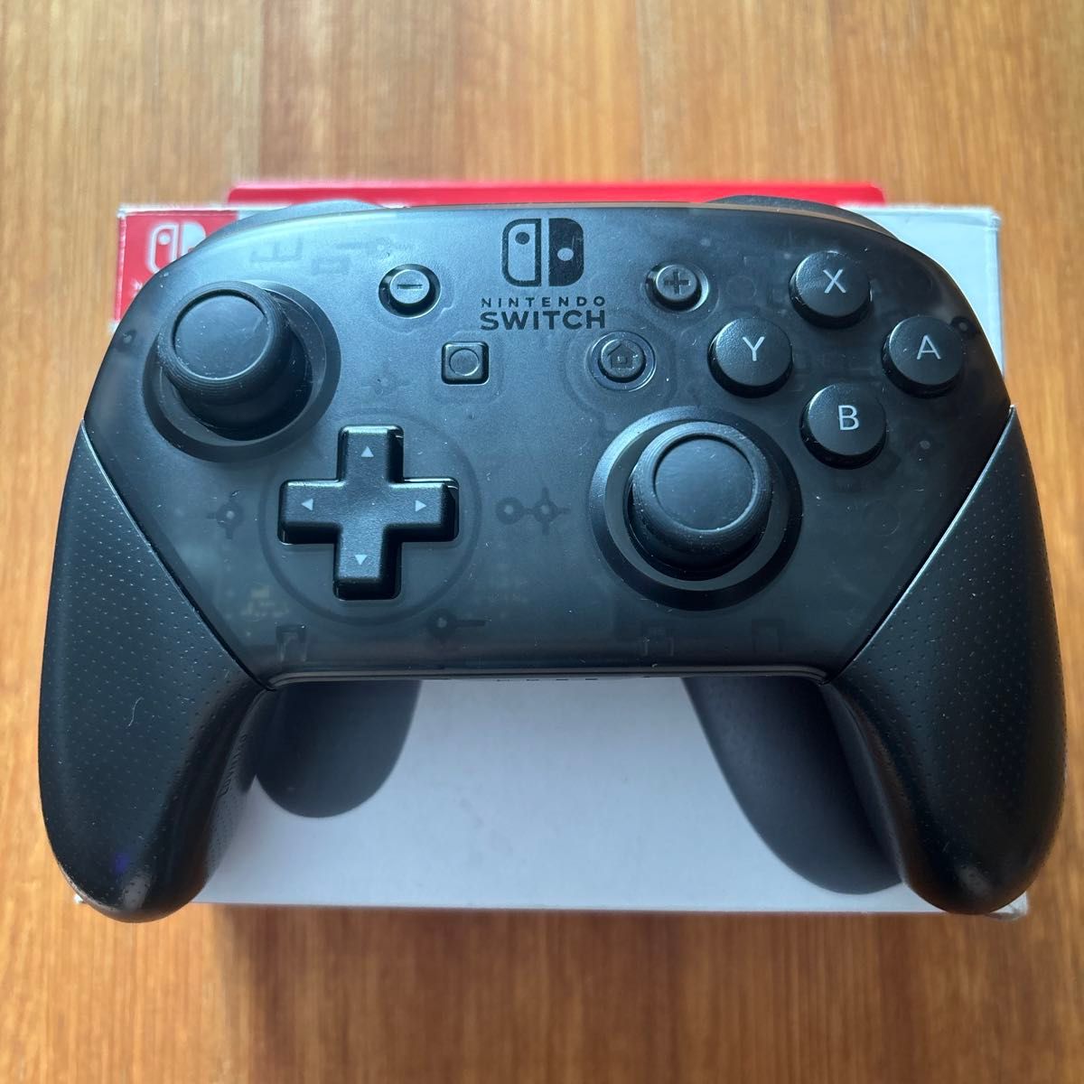 Switch 純正 Proコントローラー ⑤ プロコン 箱付 ニンテンドー Switch 純正 Proコントローラー ⑤ プロコン 箱付 ニンテンドー