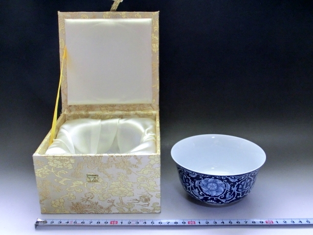茶碗□中国 染付花唐草 ベロ藍 お茶道具 古玩 唐物 中国 古美術 時代物 