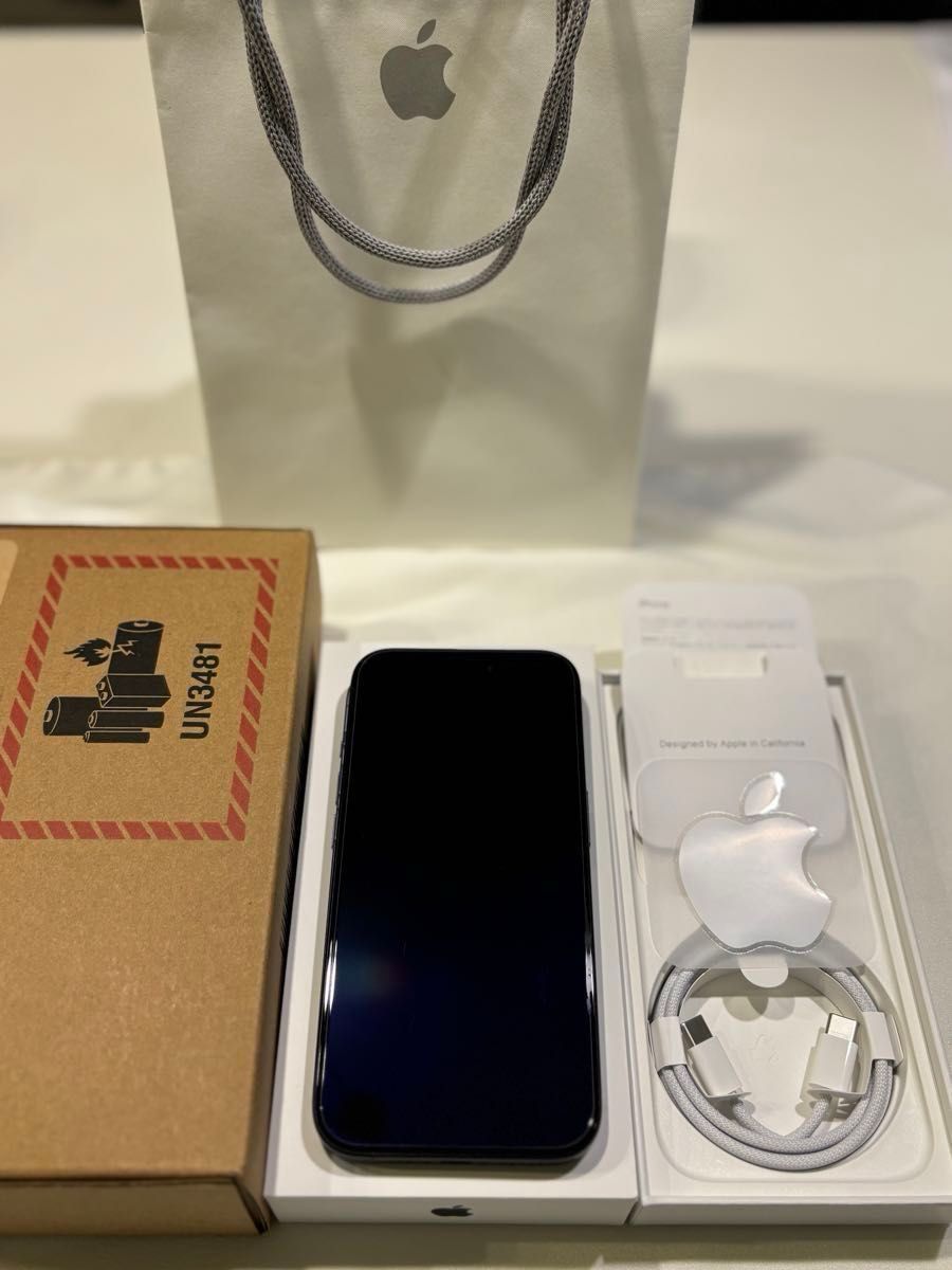 超美品・残量100%】iPhone 15 pro 256GB ブルーチタニウム SIM 超美品・残量100%】iPhone 15 pro 256GB ブルーチタニウム SIM