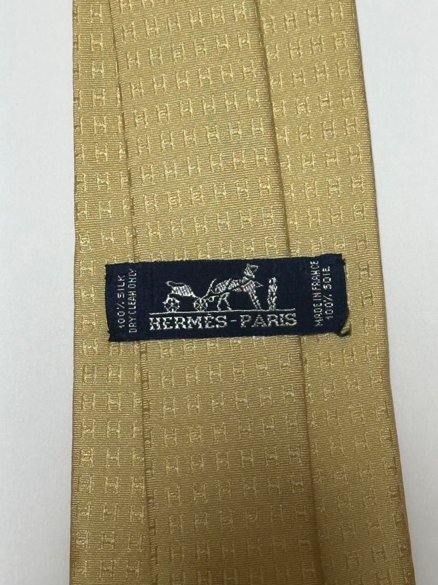 美品】HERMES エルメス ネクタイ ゴールド|Yahoo!フリマ(旧 美品】HERMES エルメス ネクタイ ゴールド|Yahoo!フリマ(旧