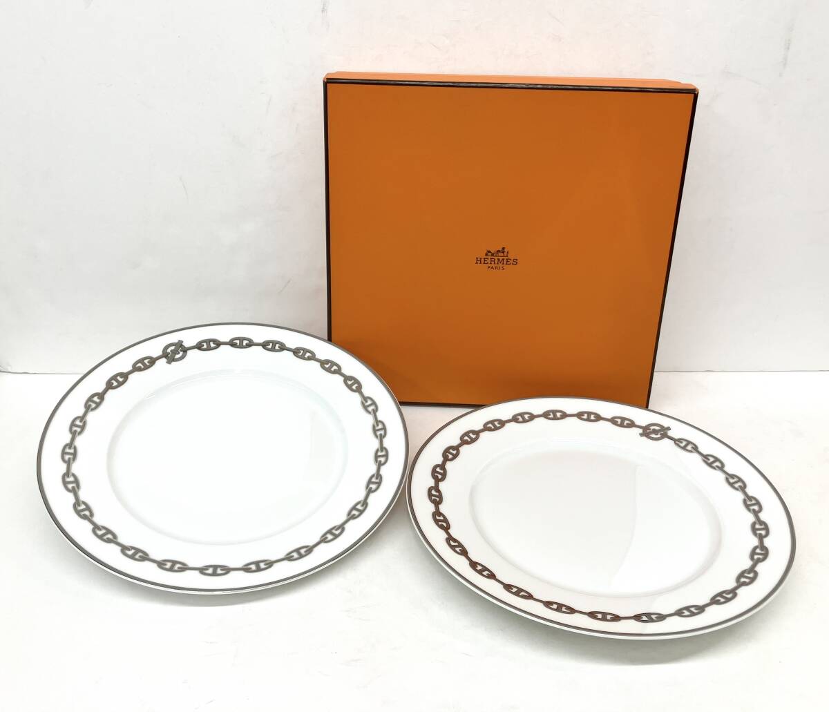 HERMES エルメス シエーヌダンクル プレート2枚 セット 箱有り 27cm HERMES エルメス シエーヌダンクル プレート2枚 セット 箱有り 27cm
