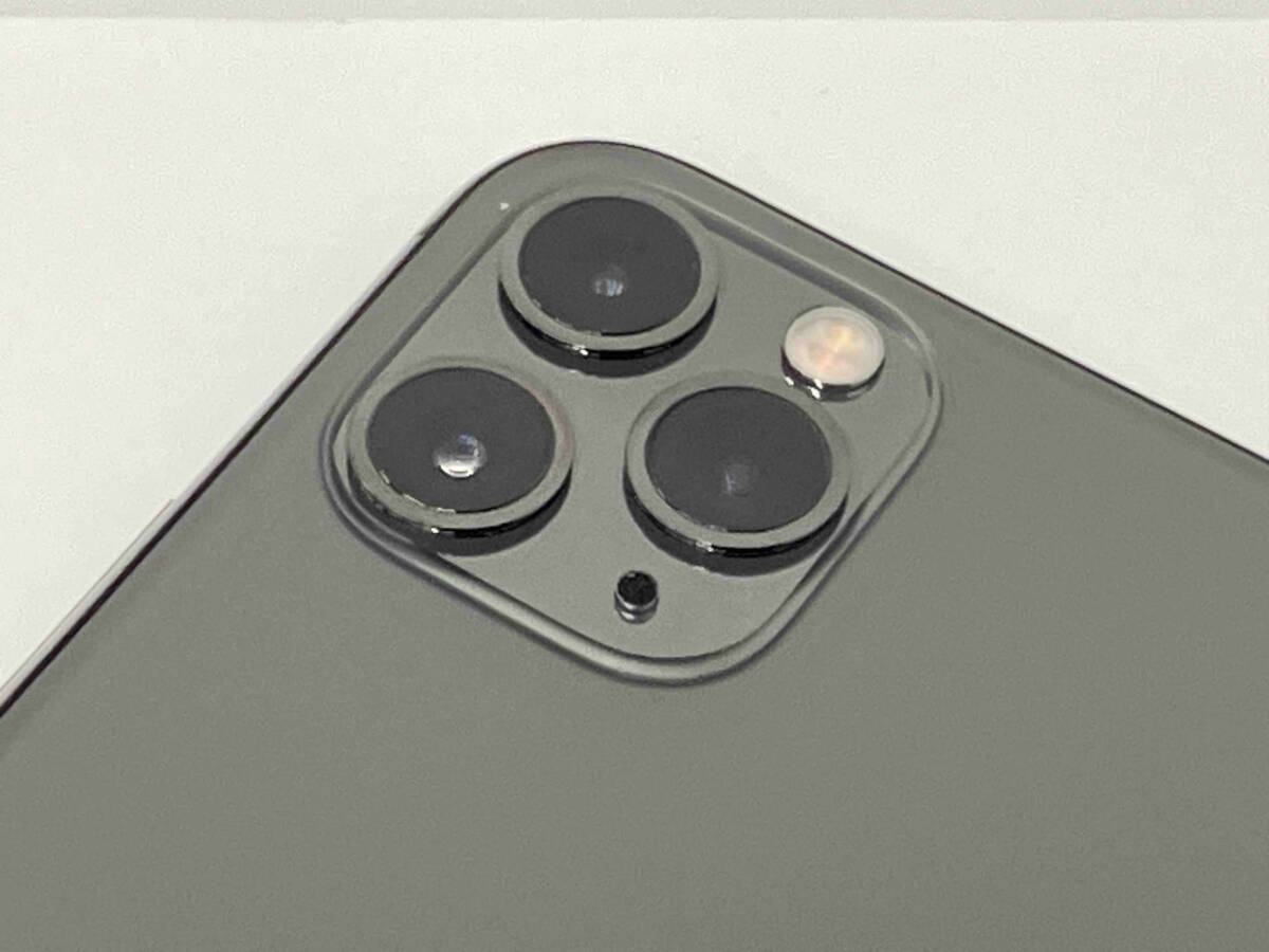 au 【SIMロックなし】MWHJ2J/A iPhone 11 Pro Max 256GB au 【SIMロックなし】MWHJ2J/A iPhone 11 Pro Max 256GB
