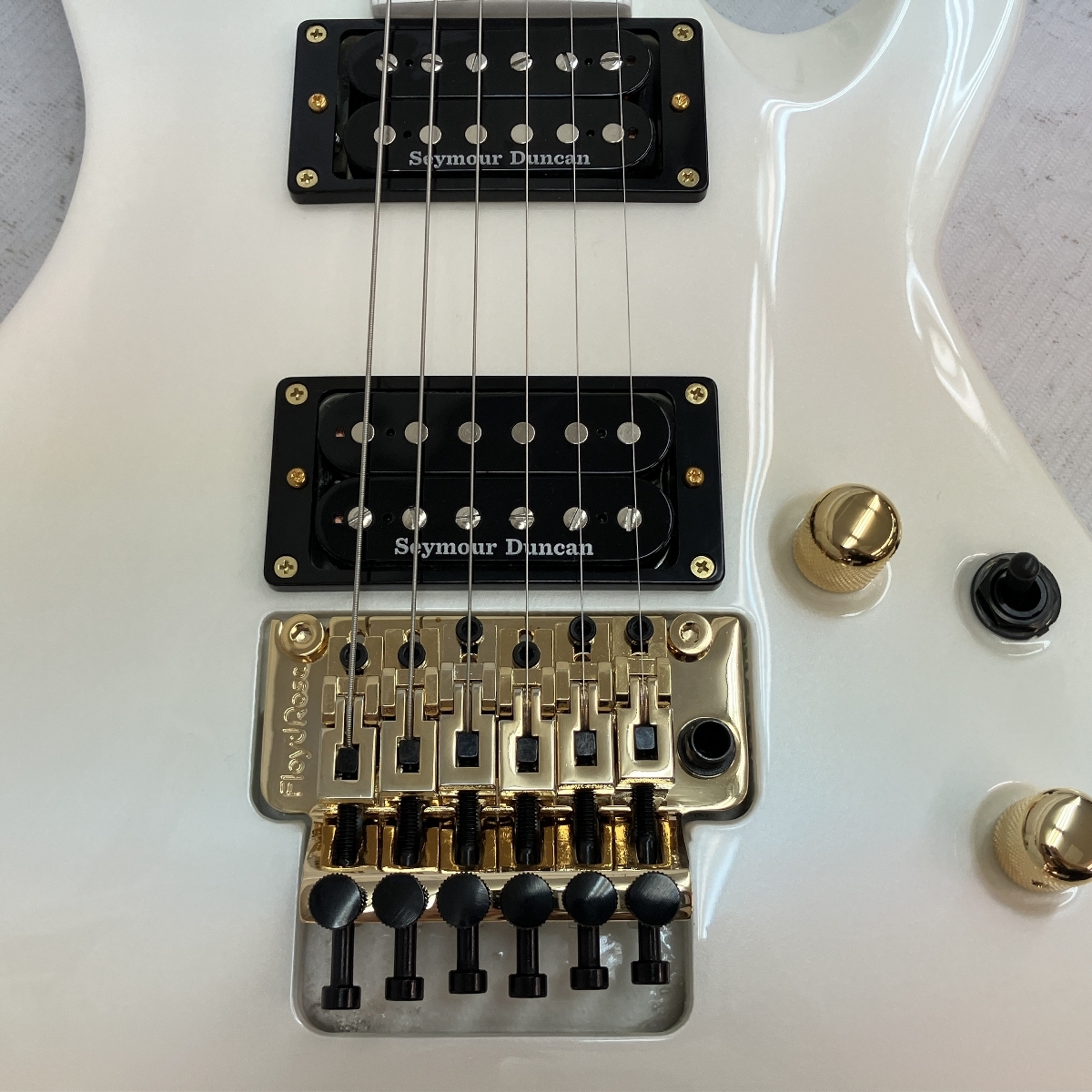Yahoo!オークション - EDWARDS E-HR-145III Pearl White エレキ Yahoo!オークション - EDWARDS E-HR-145III Pearl White エレキ