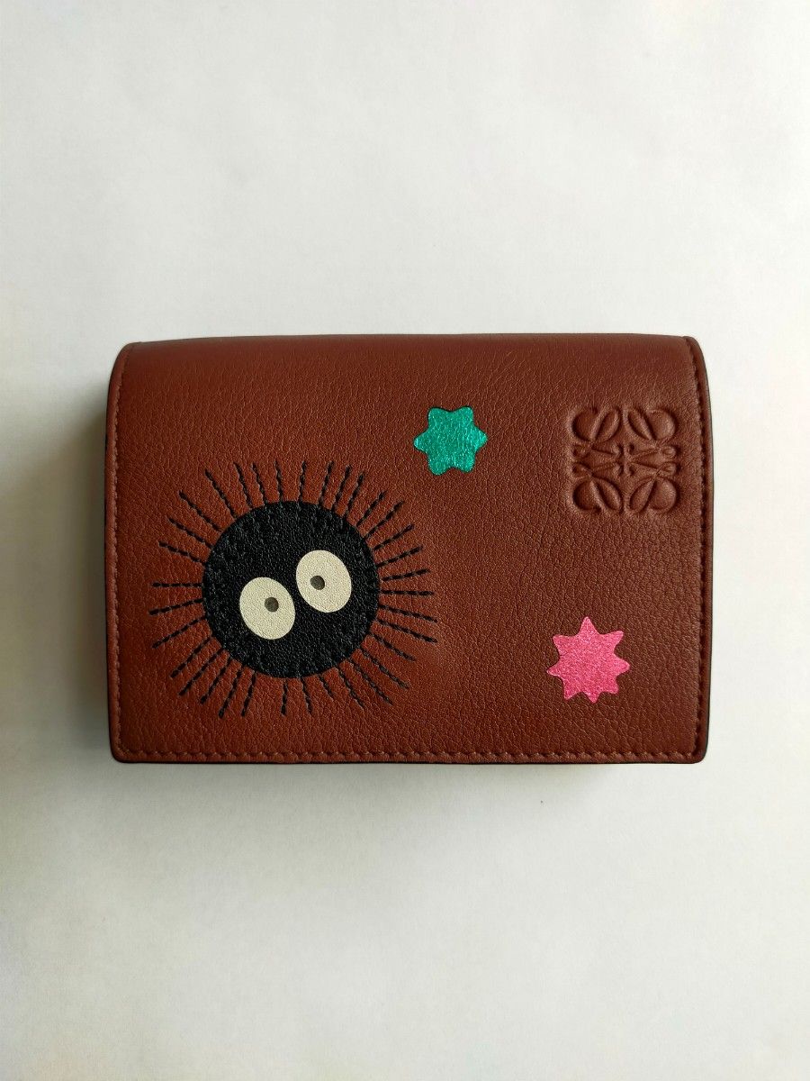 ロエベ 千と千尋の神隠し 財布 ジブリ まっくろくろすけ ロエベ 千と千尋の神隠し 財布 ジブリ まっくろくろすけ