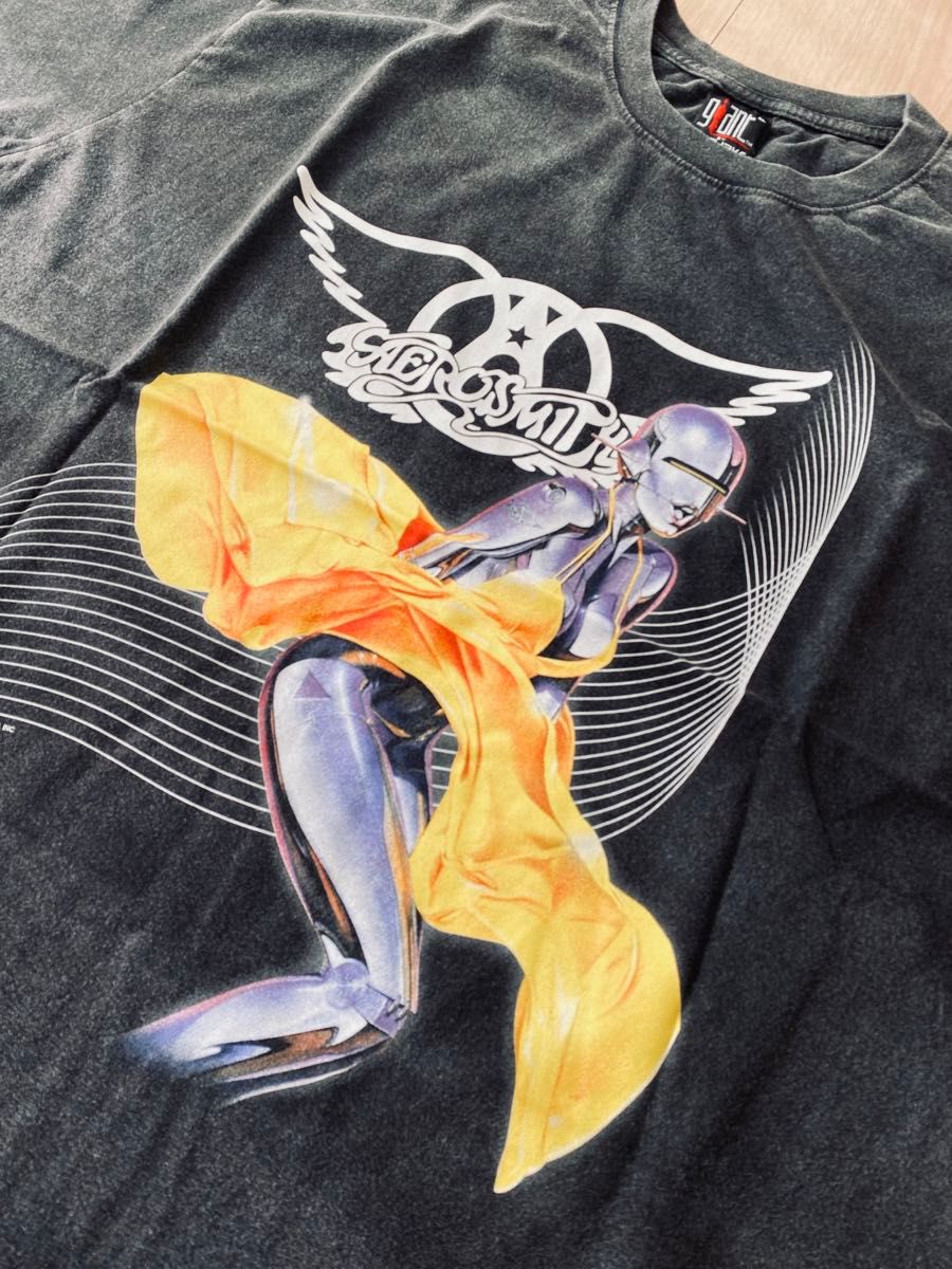 Aerosmith エアロスミス 空山基 ヴィンテージ風 Tシャツ 新品 L Aerosmith エアロスミス 空山基 ヴィンテージ風 Tシャツ 新品 L