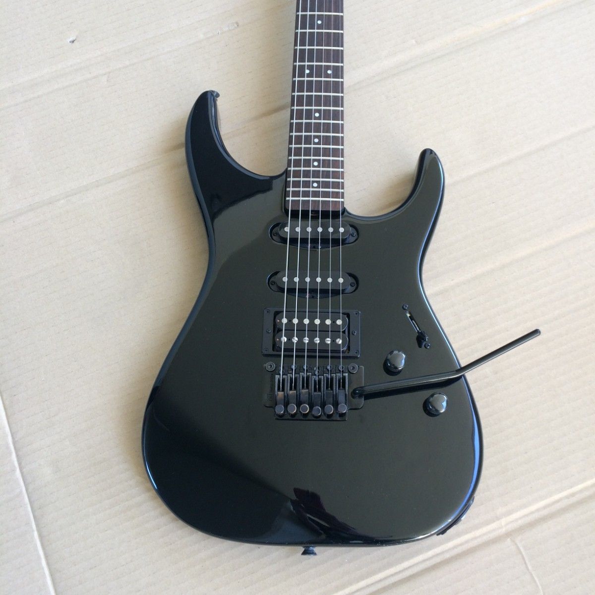 送料無料 美品 FERNANDES FR フェルナンデス エレキギター 送料無料 美品 FERNANDES FR フェルナンデス エレキギター
