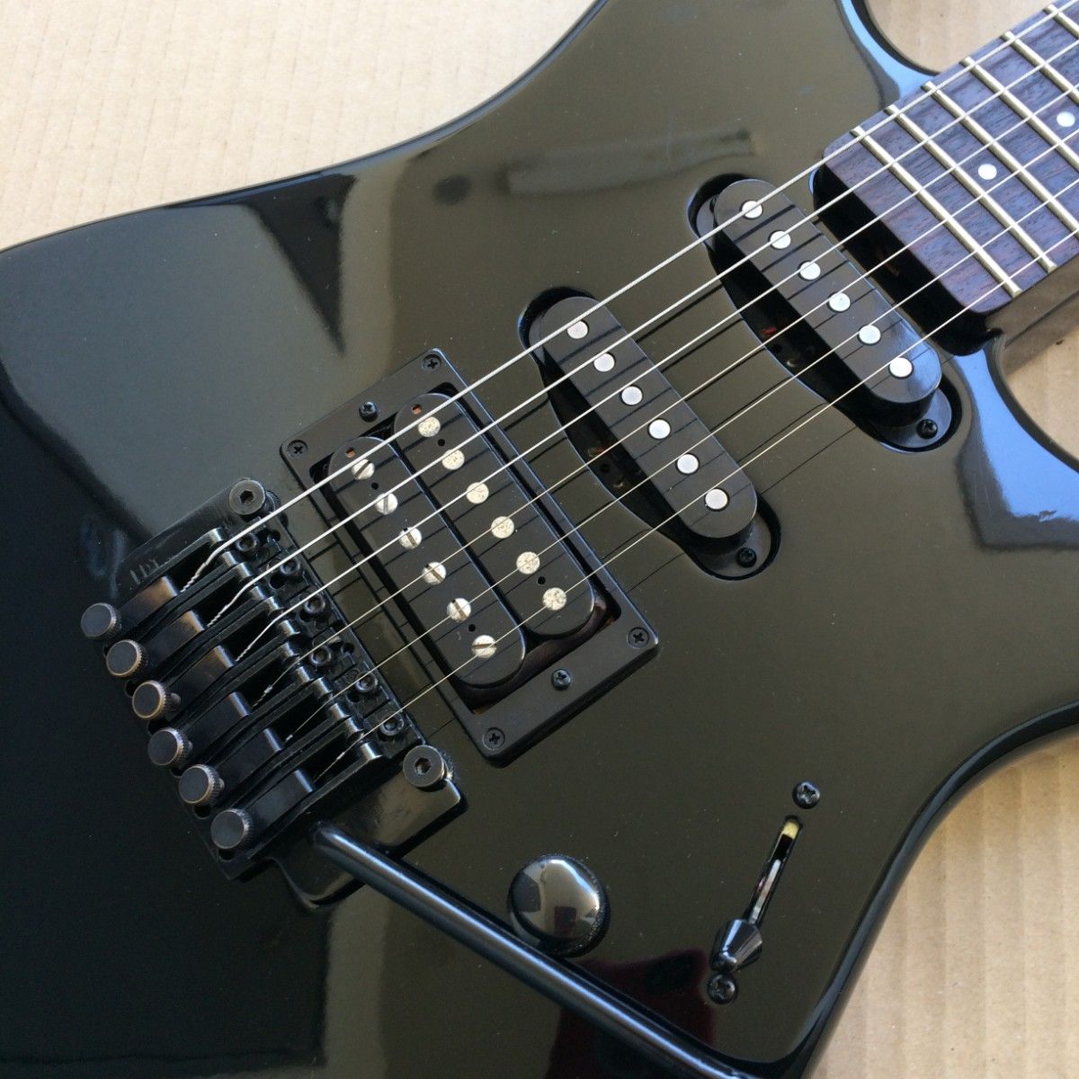 送料無料 美品 FERNANDES FR フェルナンデス エレキギター 送料無料 美品 FERNANDES FR フェルナンデス エレキギター