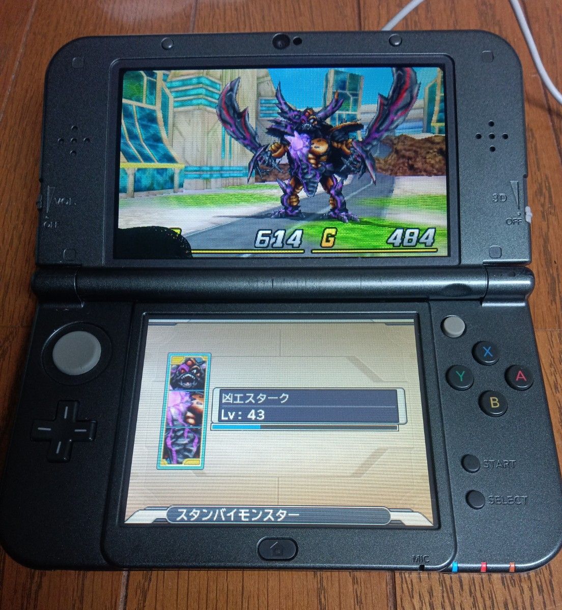 NEW NINTENDO 3DS LL メタリックブラック ジャンク 上画面に液 NEW NINTENDO 3DS LL メタリックブラック ジャンク 上画面に液