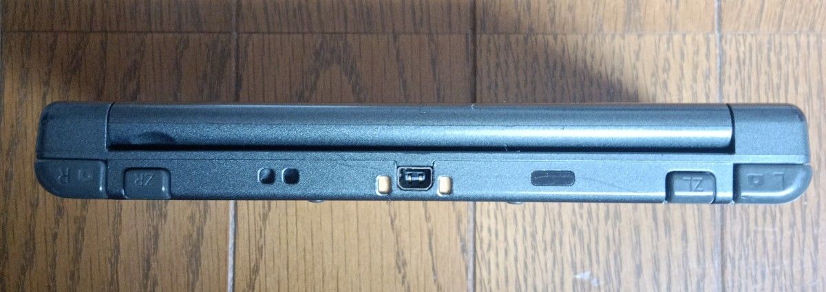 NEW NINTENDO 3DS LL メタリックブラック ジャンク 上画面に液 NEW NINTENDO 3DS LL メタリックブラック ジャンク 上画面に液