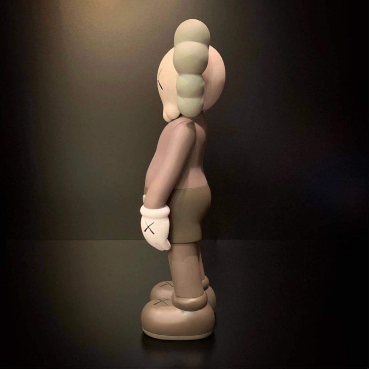 Toy Plus限定MEDICOM TOY KAWS COMPANION OPEN EDITION / BROWN / 大頭熊公仔 kauzu 模型/ 原文:Toy Plus限定 MEDICOM TOY KAWS COMPANION OPEN EDITION / BROWN / ベアブリック カウズ フィギュア /