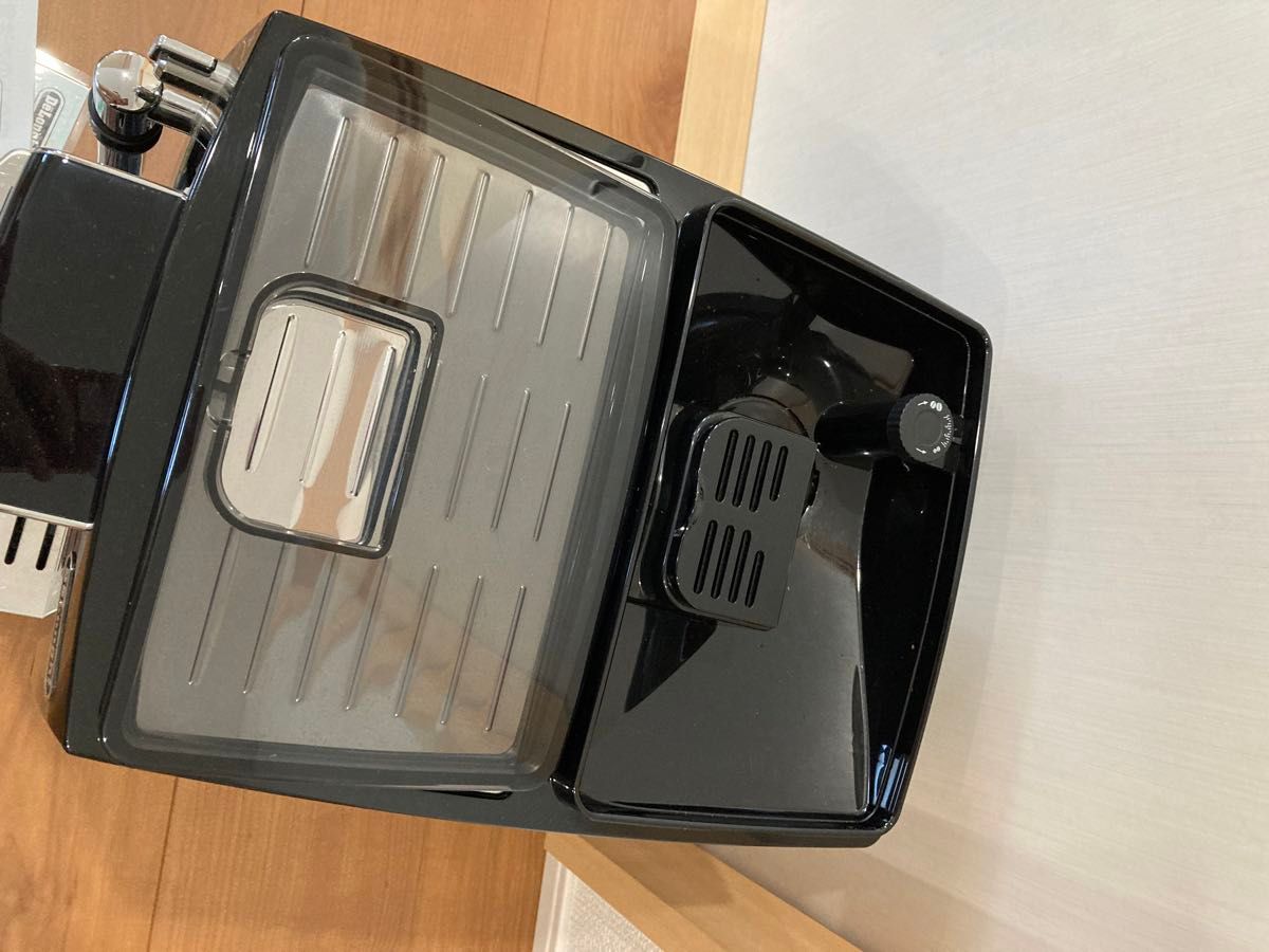 デロンギ マグニフィカS ECAM23120B 全自動エスプレッソマシン デロンギ マグニフィカS ECAM23120B 全自動エスプレッソマシン