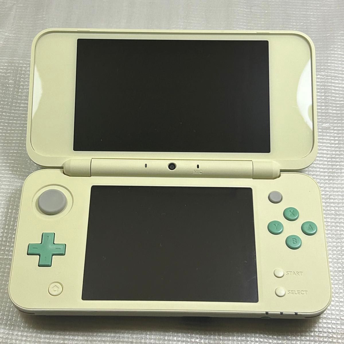極美品】Newニンテンドー2DS LL とびだせどうぶつの森 モデル 極美品】Newニンテンドー2DS LL とびだせどうぶつの森 モデル