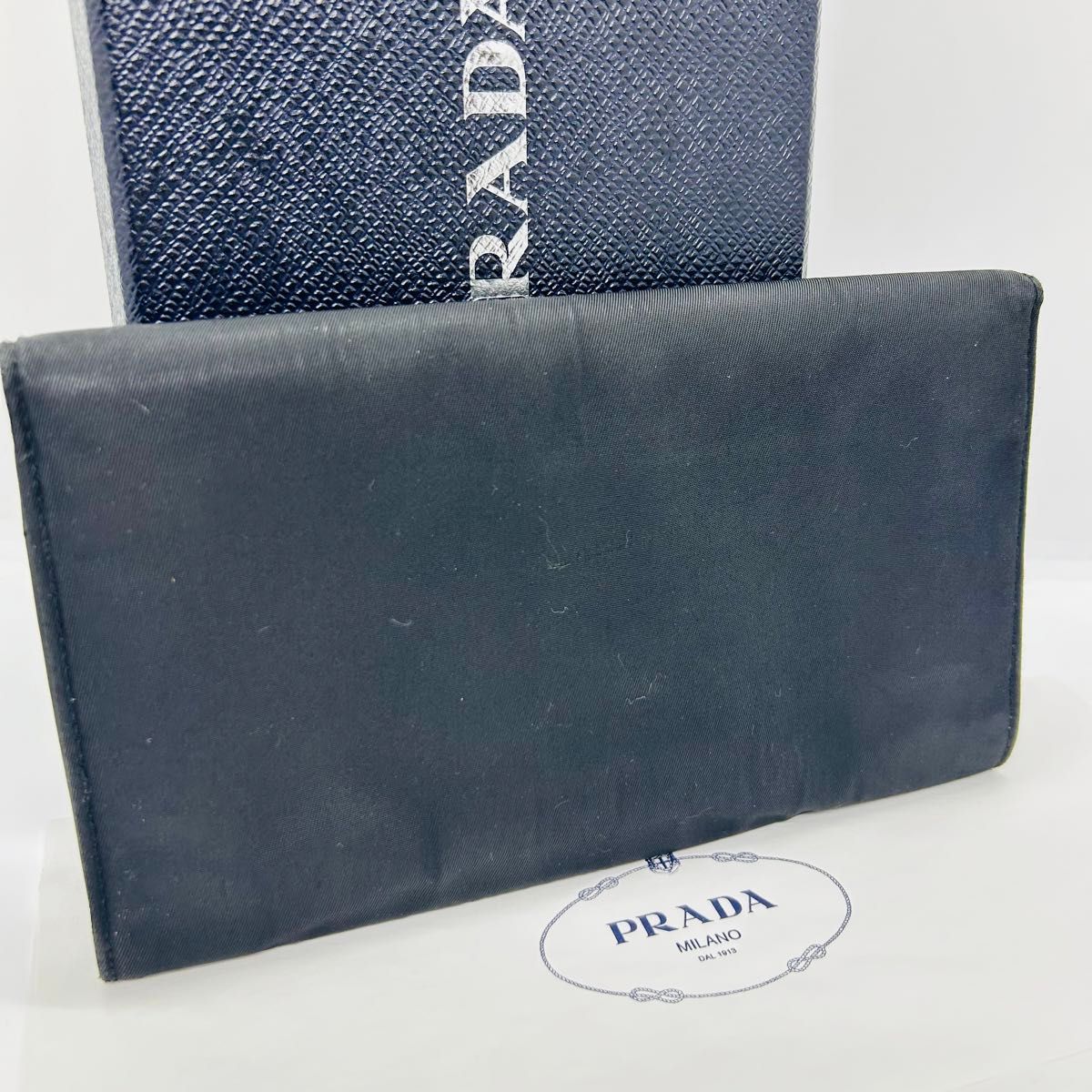PRADA プラダ 二つ折り 長財布 サフィアーノ ナイロン 三角 PRADA プラダ 二つ折り 長財布 サフィアーノ ナイロン 三角
