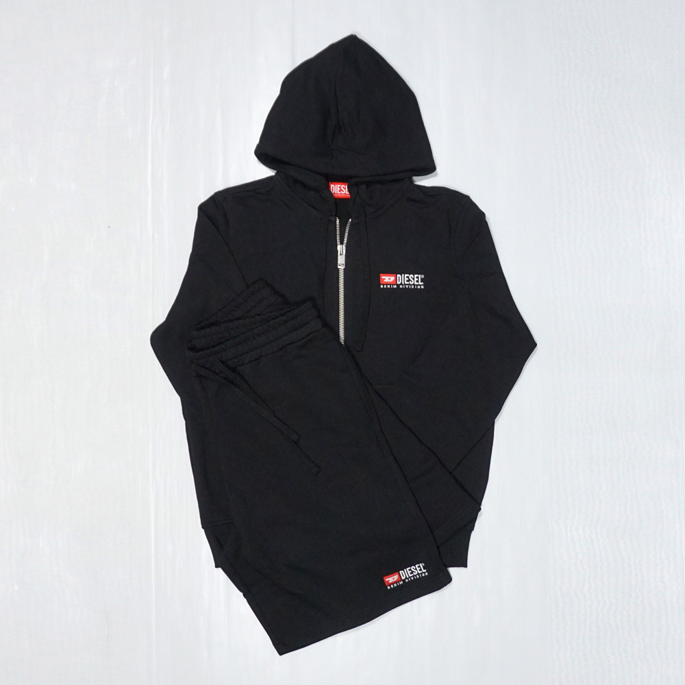 訳あり・新品・本物 ディーゼル DIESEL ジップパーカー ハーフ 訳あり・新品・本物 ディーゼル DIESEL ジップパーカー ハーフ