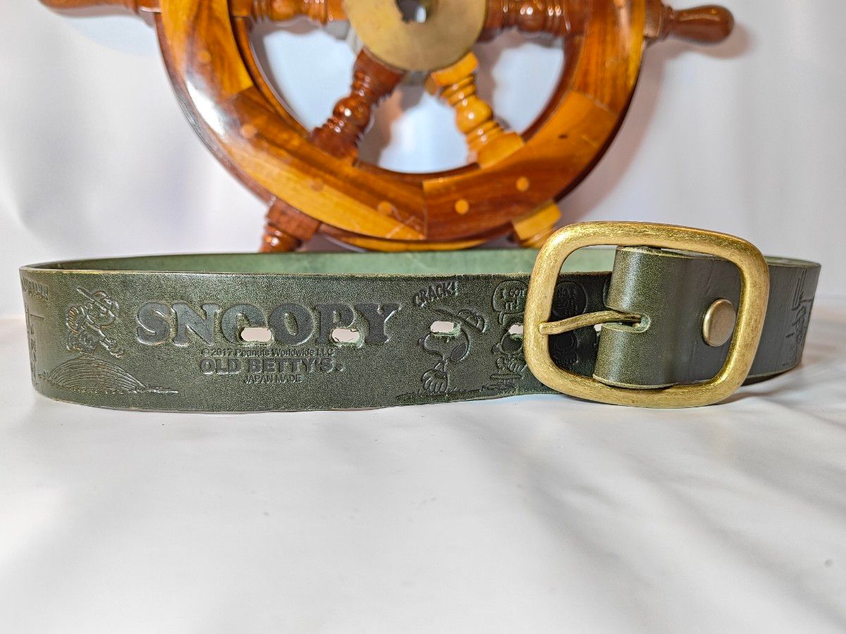 日本製正規品】SNOOPY OLD BETTY'S 高級レザー 日本製正規品】SNOOPY OLD BETTY'S 高級レザー