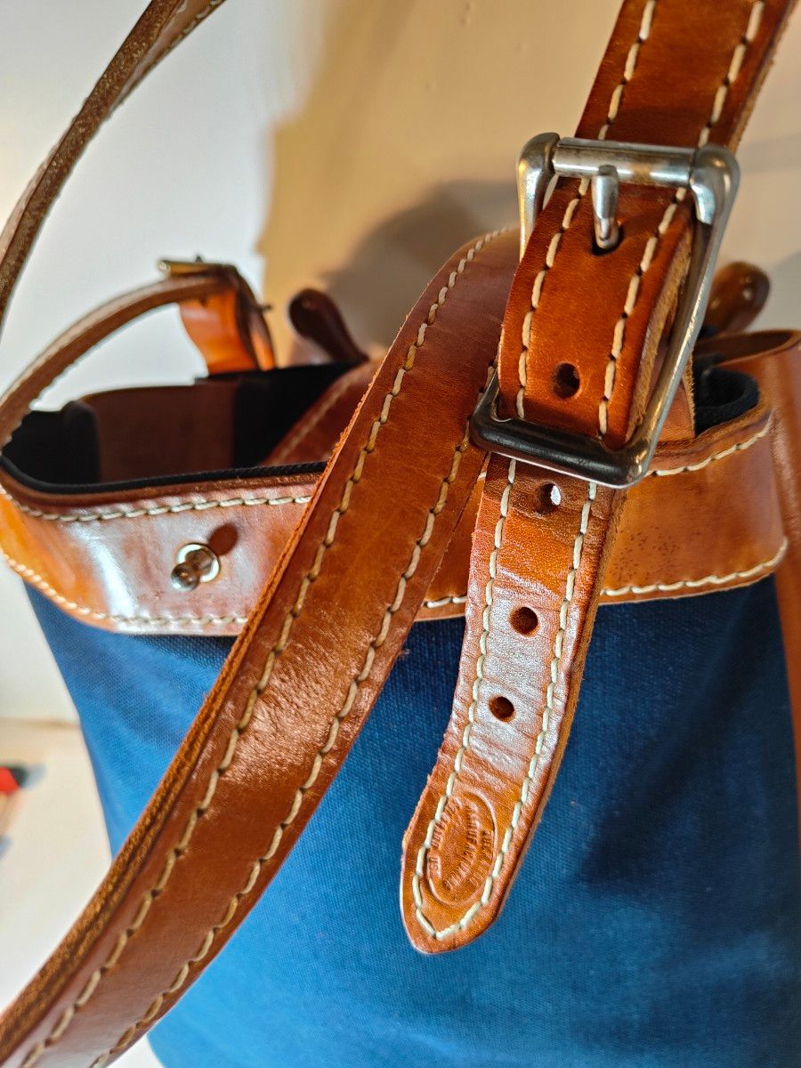 極厚革】【美品】【USA製】本革正規品 BUCKROO 高級 極厚革】【美品】【USA製】本革正規品 BUCKROO 高級