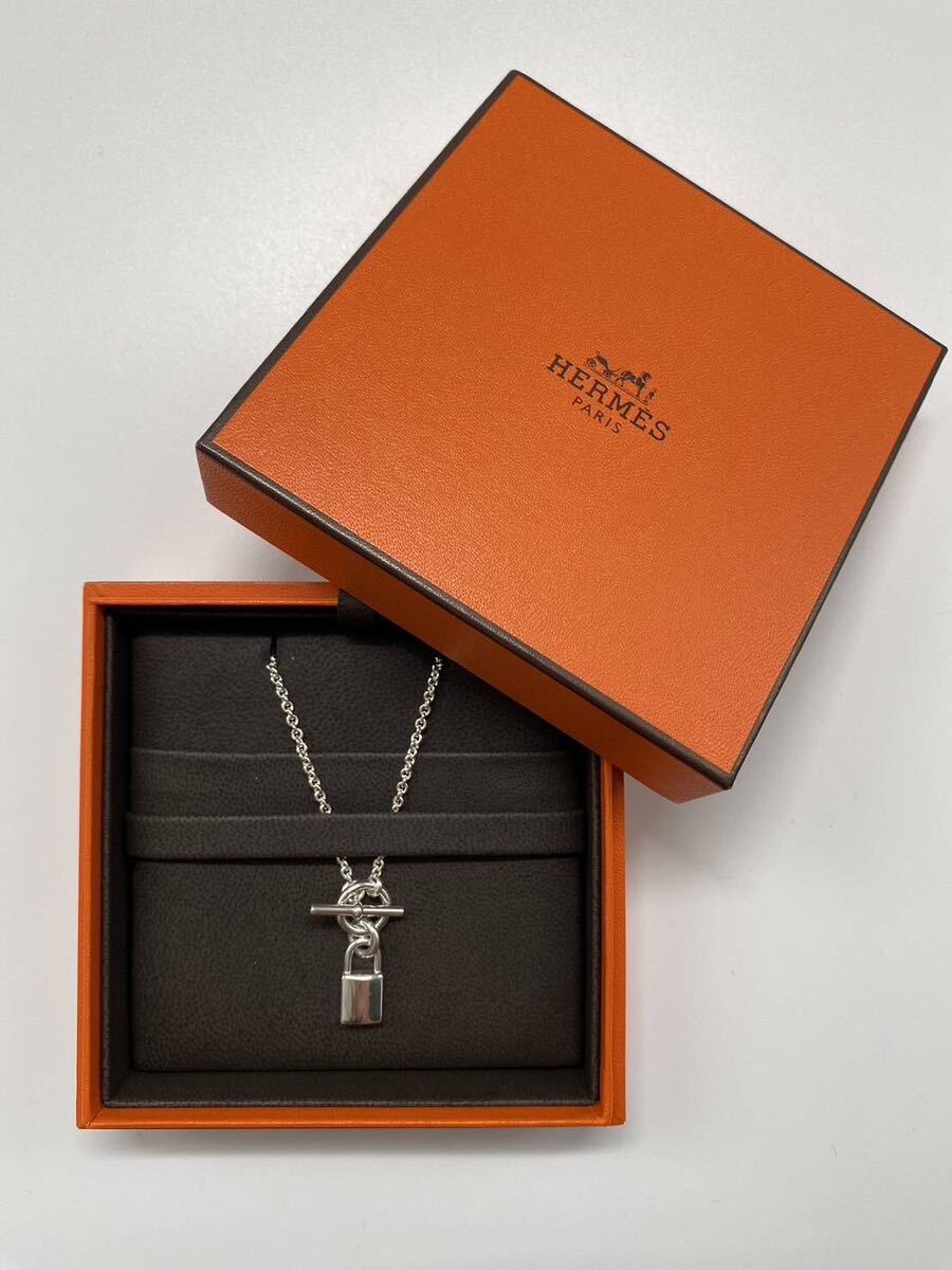 未使用新品】HERMES エルメス シルバー ネックレス アミュレット 未使用新品】HERMES エルメス シルバー ネックレス アミュレット